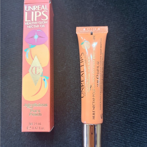 Charlotte Tilbury Eyeshadow Palette, Highlighters, Peach Lip, and Bronze Glow - Picture 7 of 9